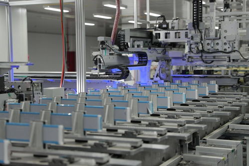 全球“缺芯”浪潮下，回望王傳福的“不務(wù)正業(yè)” 一場(chǎng)被驗(yàn)證的深遠(yuǎn)布局